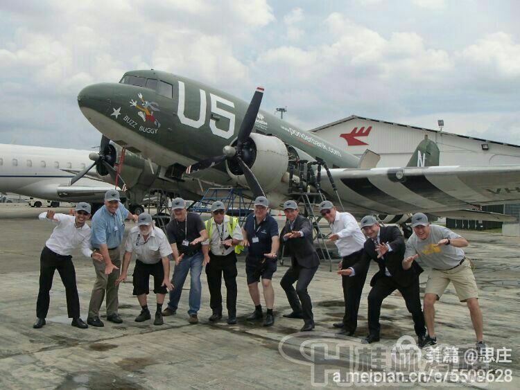 飛虎隊(duì)“C47A”戰(zhàn)機(jī)“定居”桂林鴻程磨粉機(jī)廠(chǎng)旁 