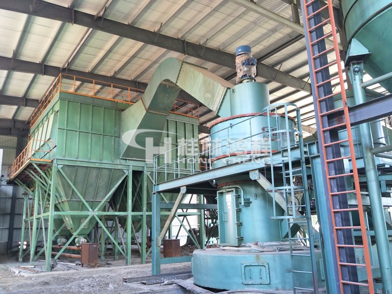 桂林鴻程大型雷蒙粉磨機(jī) HC2000縱擺磨粉機(jī) 磨煤機(jī) 桂林鴻程大型雷蒙粉磨機(jī) HC2000縱擺磨粉機(jī) 磨煤機(jī)