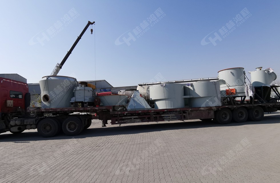 桂林鴻程HC大型氫氧化鈣生產線(15噸小時)到達華北地區客戶現場 桂林鴻程HC大型氫氧化鈣生產線(15噸小時)到達華北地區客戶現場