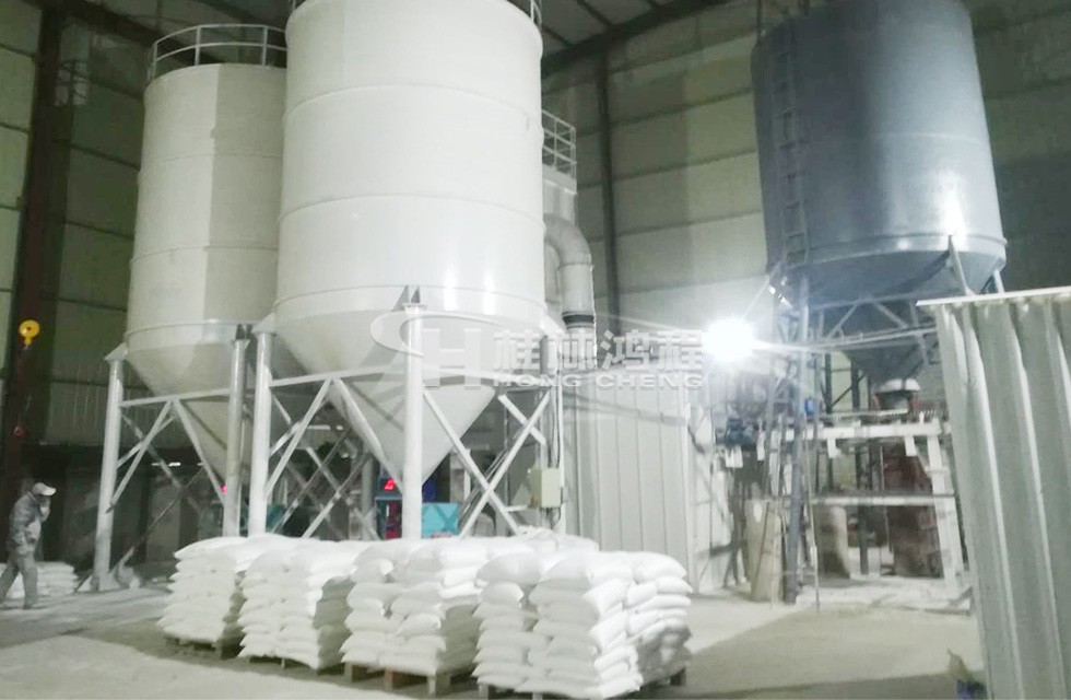桂林鴻程涂料廠800目滑石粉用什么磨粉機(jī),800目超細(xì)磨粉機(jī)-HCH9800-2 桂林鴻程涂料廠800目滑石粉用什么磨粉機(jī),800目超細(xì)磨粉機(jī)-HCH9800-2